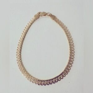 Vintage Finesse Gold Tone Loop Bracelet- 8” - New Old Stock